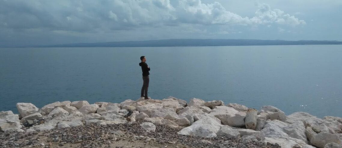 Faruk at the beach